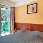 Les Grands Pins-4 By Interhome *