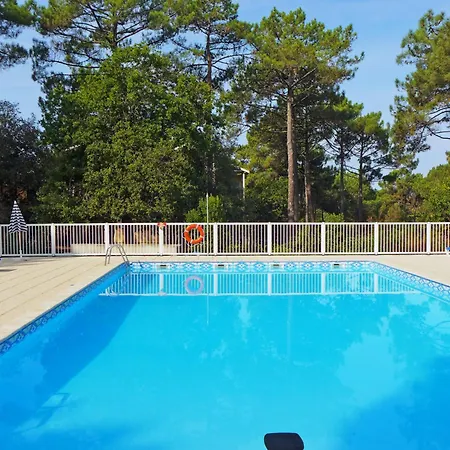 Apartmán Les Grands Pins-4 By Interhome